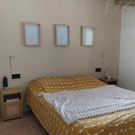 Joli Mas Avec Piscine Et Vue Вилла